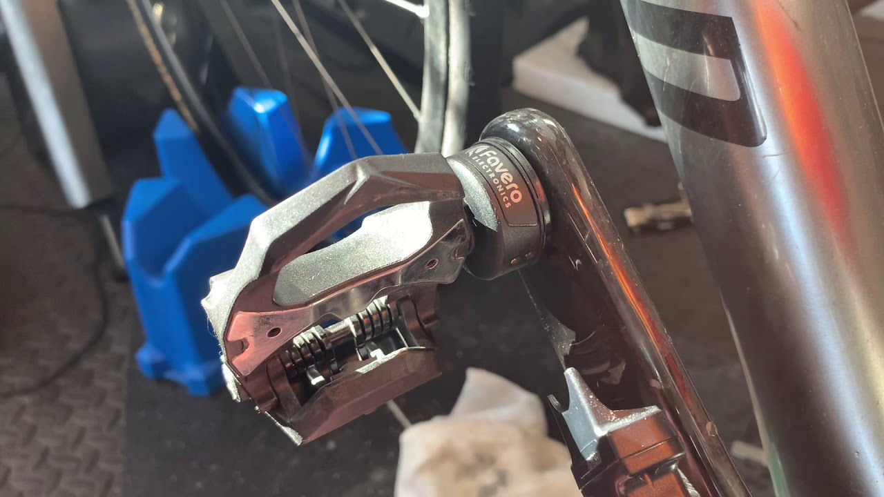 Favero Assioma charger connection
